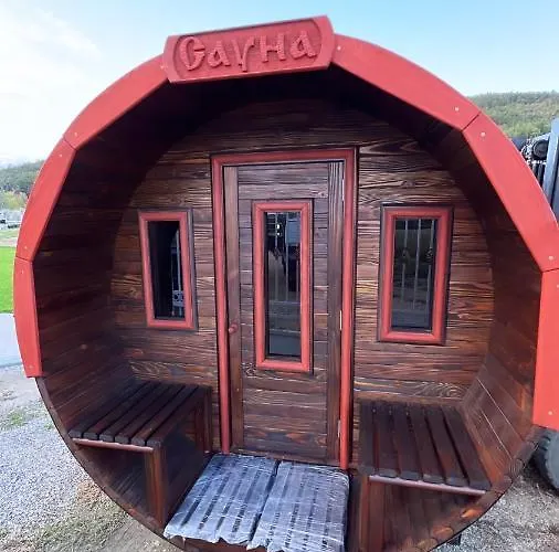 Diamond Къща за гости *